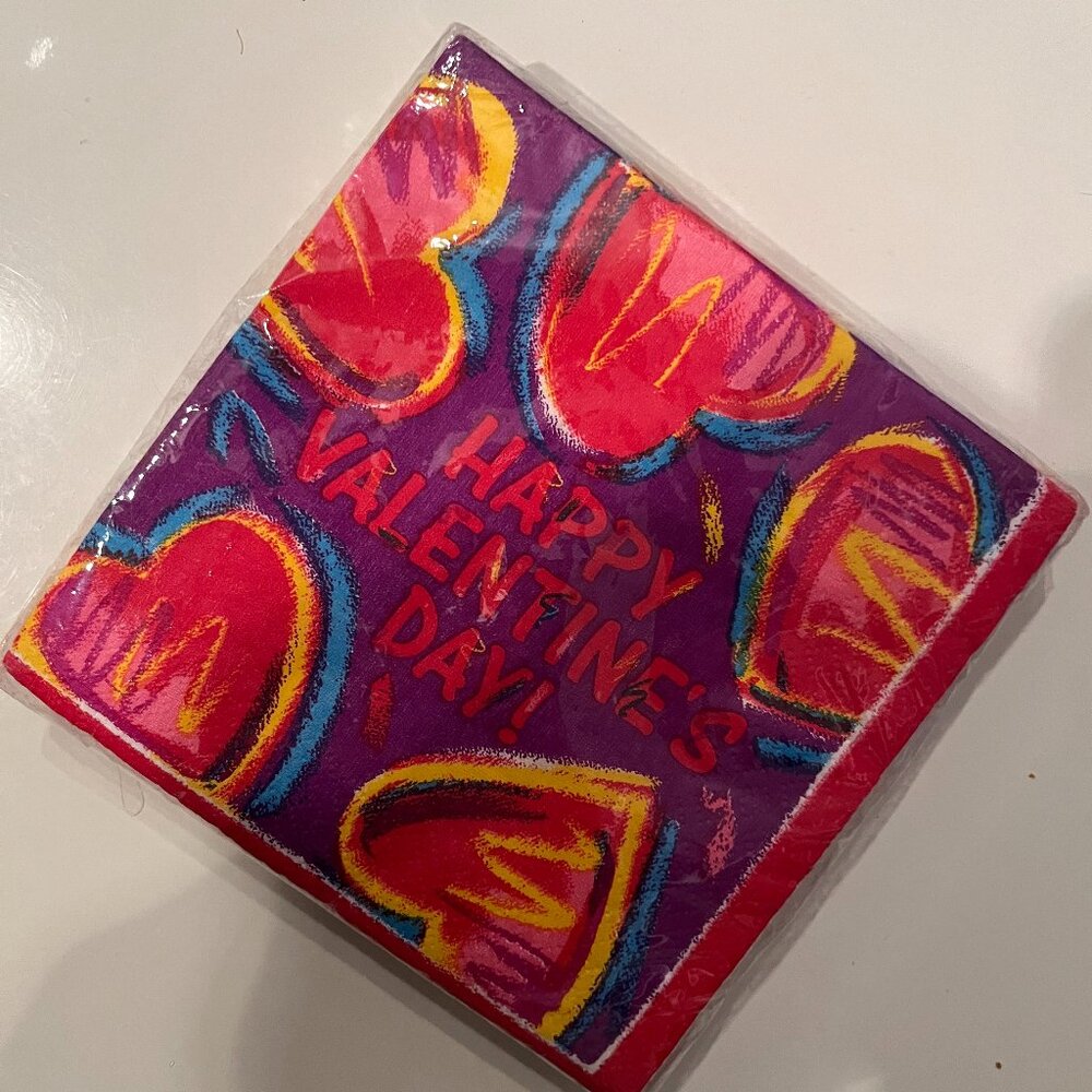 Valentine's Day Cocktail Napkins Pack of 30 Red and‎ Pink Hearts (New)